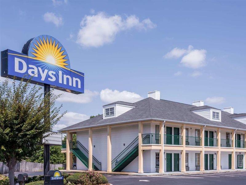 Days Inn By Wyndham Simpsonville Exterior foto